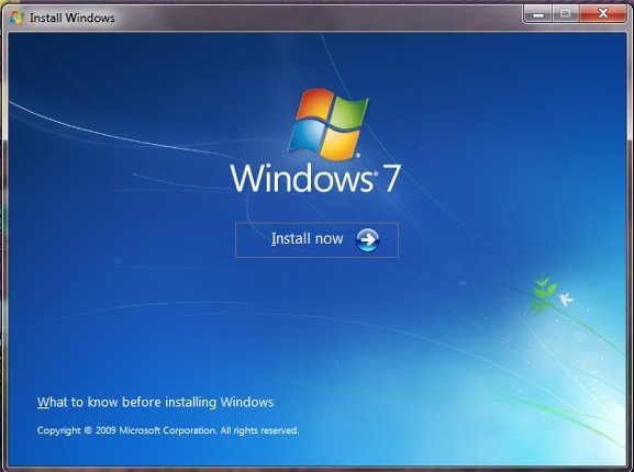 So installieren Sie Windows 7 neu, ohne die Festplatte zu formatieren